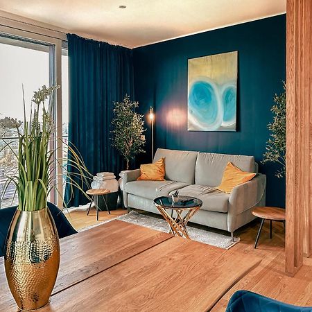 Kaiser Lodge - Rooftop Pool & Underground Car Park By Alpenluxus Appartements Wina Bagian luar foto