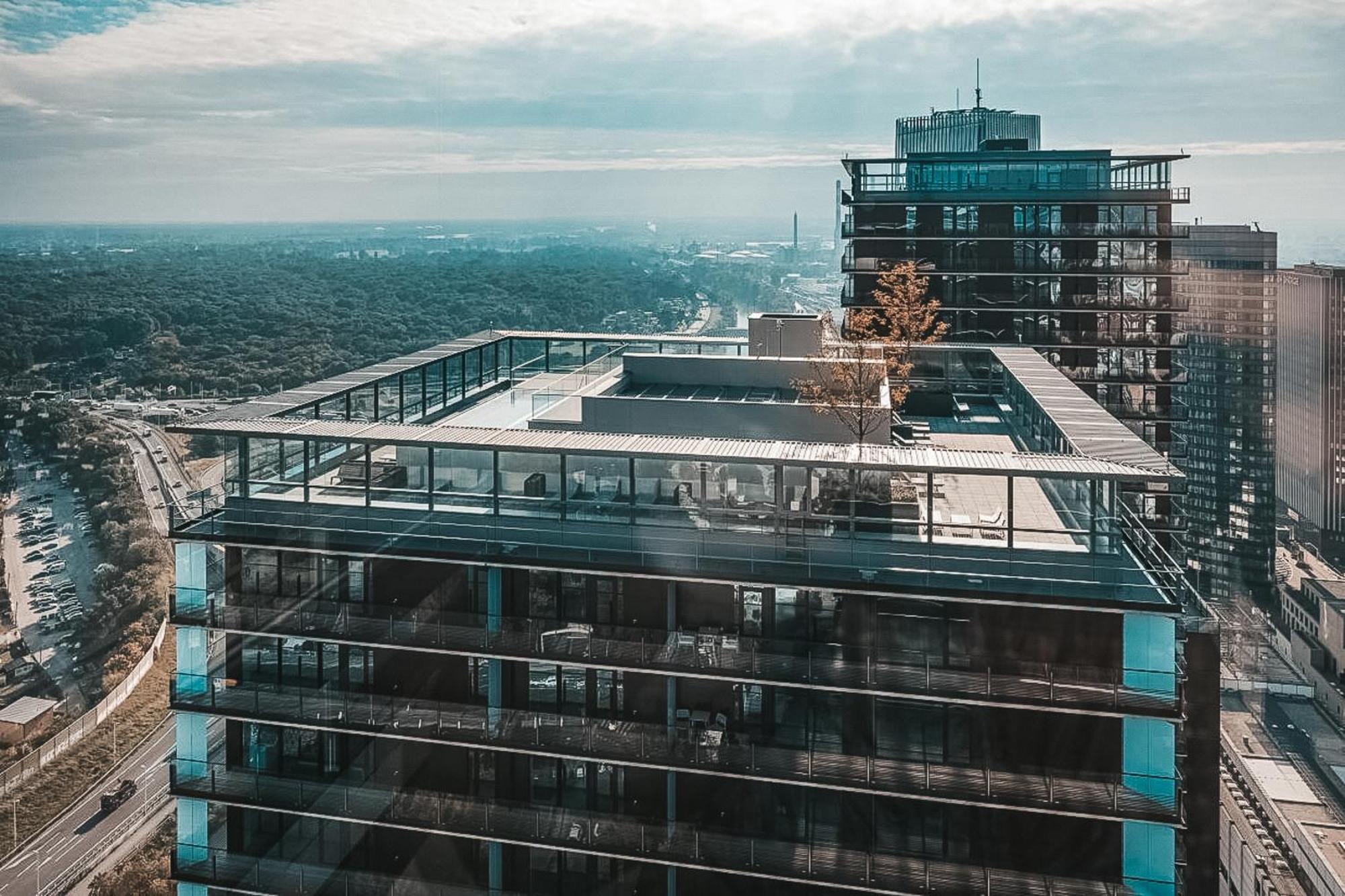 Kaiser Lodge - Rooftop Pool & Underground Car Park By Alpenluxus Appartements Wina Bagian luar foto